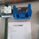 شیر کنترل جهت بوش رکسروت مدل 4WE10D5X/EG205N9K4/M